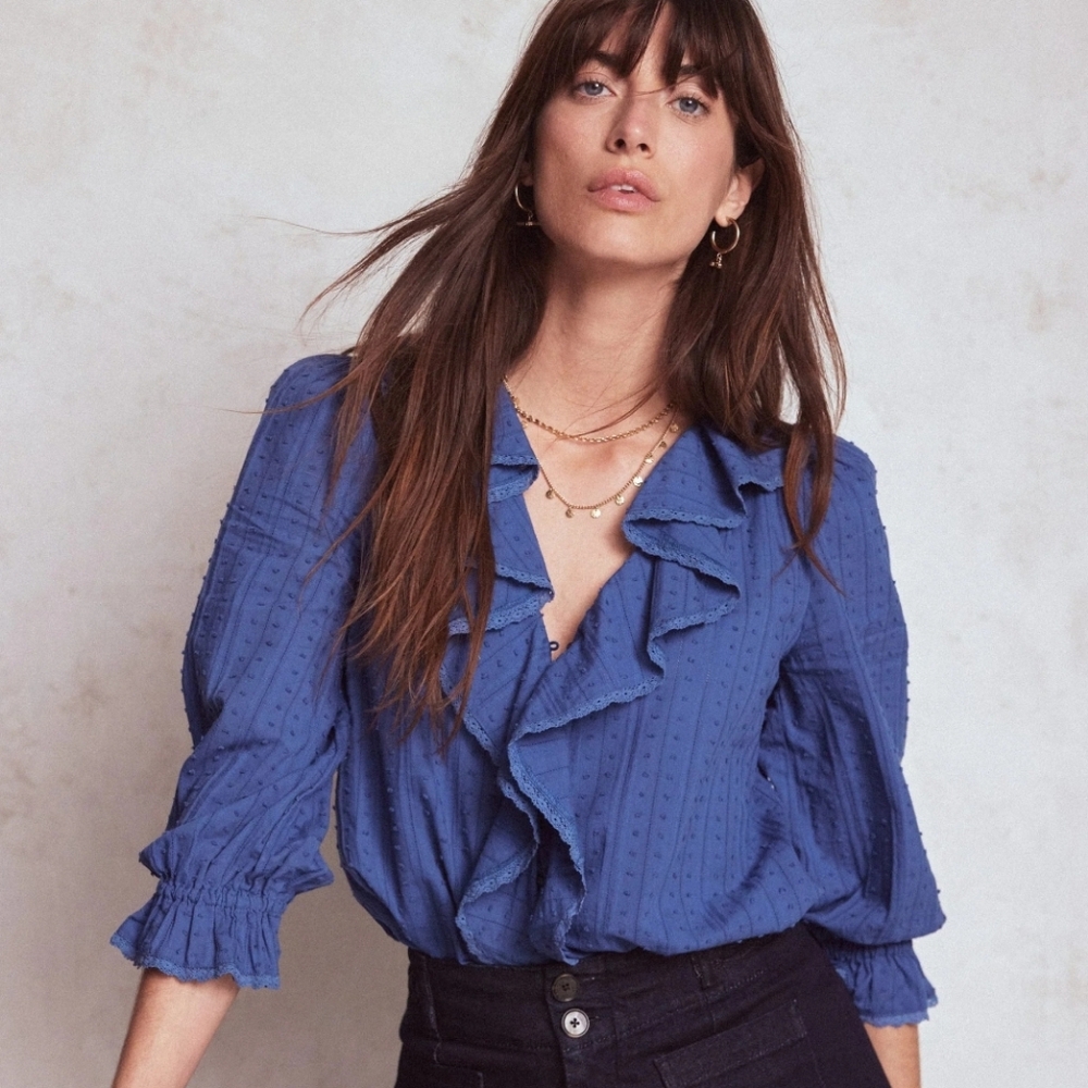 Boden Eliza Ruffle V-Neck Blouse in Denim Blue Size 4 ( US 0)